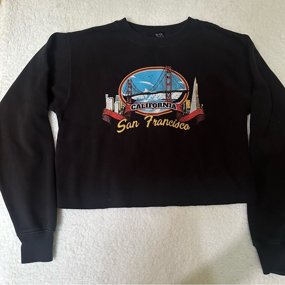 Brandy Melville Sweaters - Brandy Melville Cropped Graphic Sweater/Crewneck